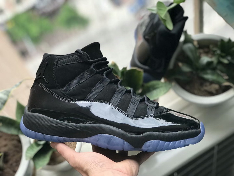 Authentic Air Jordan 11 Cap and Gowns